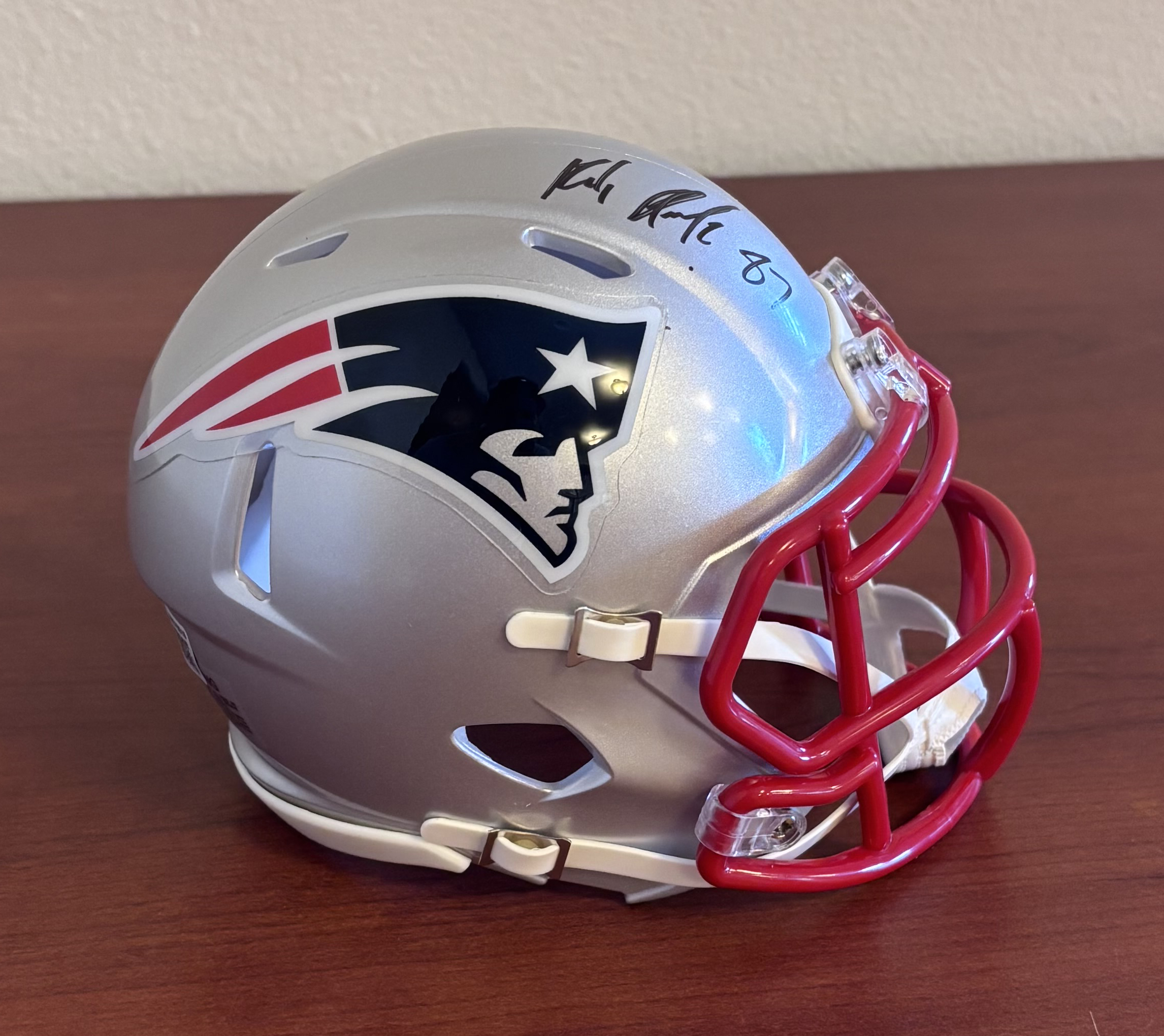 Patriots Helmet.jpg