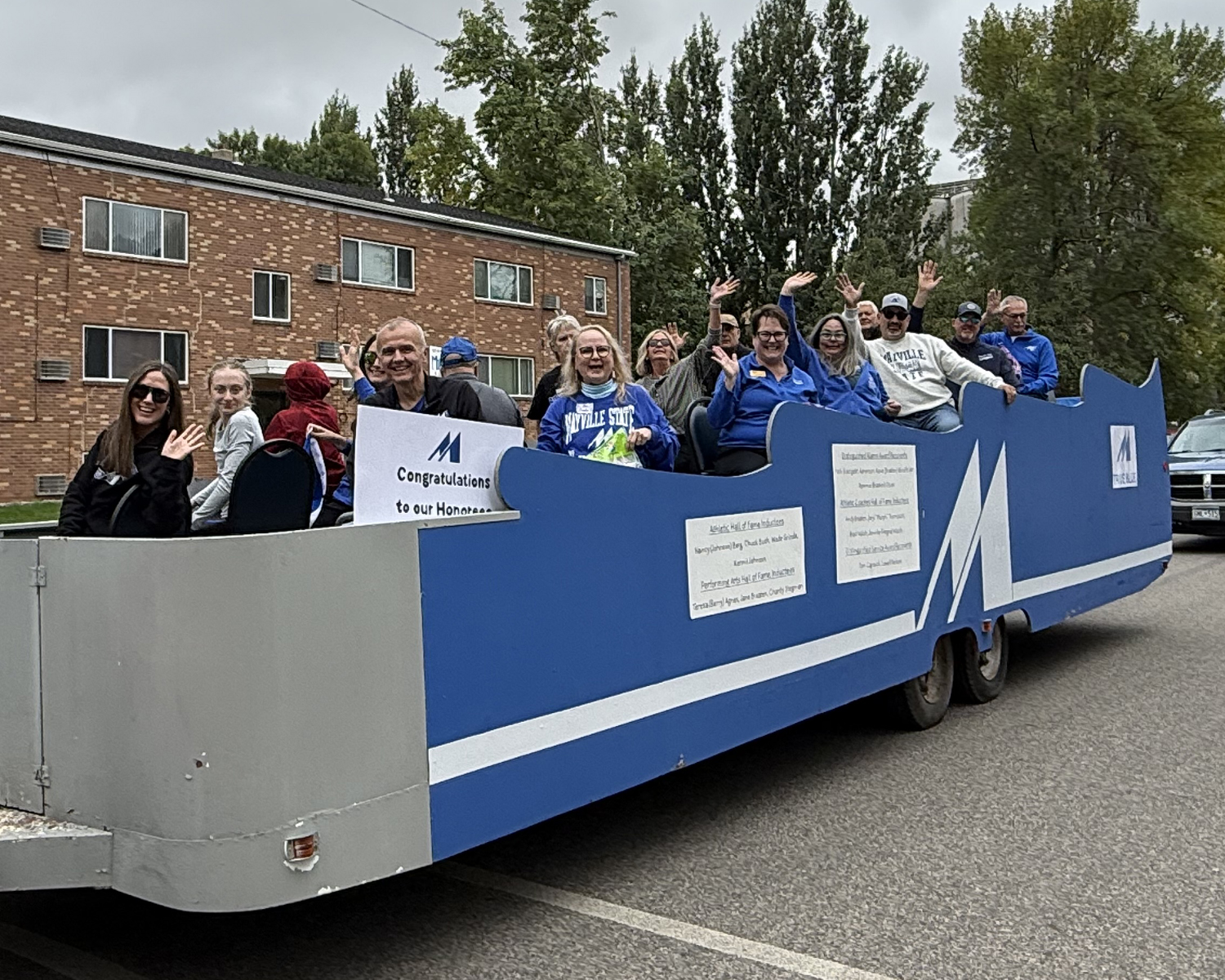 honoree float.jpg
