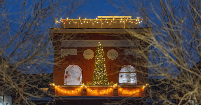 Warm Holiday Greetings from Mayville State University